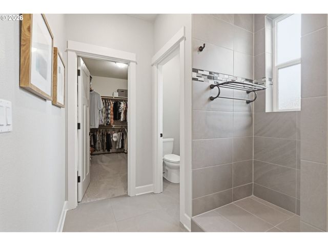 5001 Nw 137TH Way, Vancouver, WA 98685