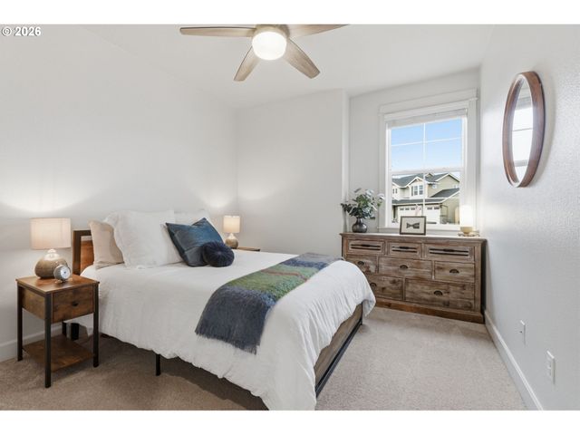 5001 Nw 137TH Way, Vancouver, WA 98685