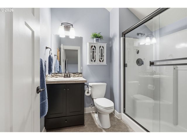 5001 Nw 137TH Way, Vancouver, WA 98685