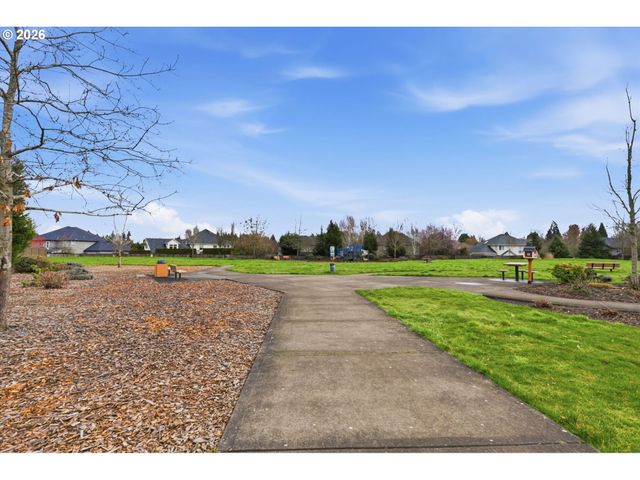 5001 Nw 137TH Way, Vancouver, WA 98685