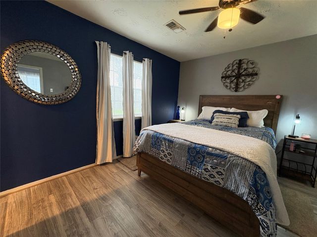 17119 Blackhawk Boulevard, Friendswood, TX 77546