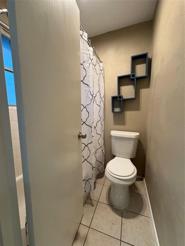 17119 Blackhawk Boulevard, Friendswood, TX 77546