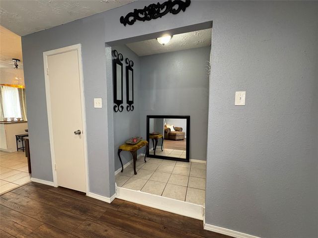 17119 Blackhawk Boulevard, Friendswood, TX 77546