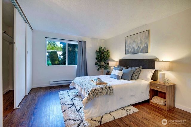 13045 15th Avenue NE, Seattle, WA 98125