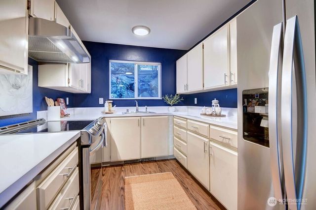 13045 15th Avenue NE, Seattle, WA 98125