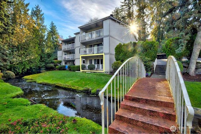 13045 15th Avenue NE, Seattle, WA 98125