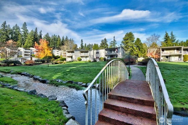 13045 15th Avenue NE, Seattle, WA 98125