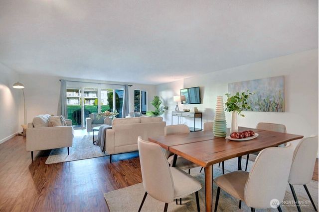 13045 15th Avenue NE, Seattle, WA 98125