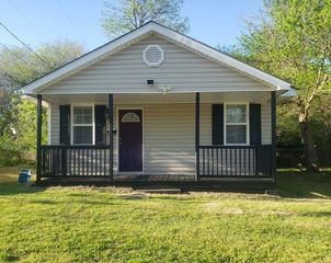 114 E Wallace Street, Shawnee, OK 74801