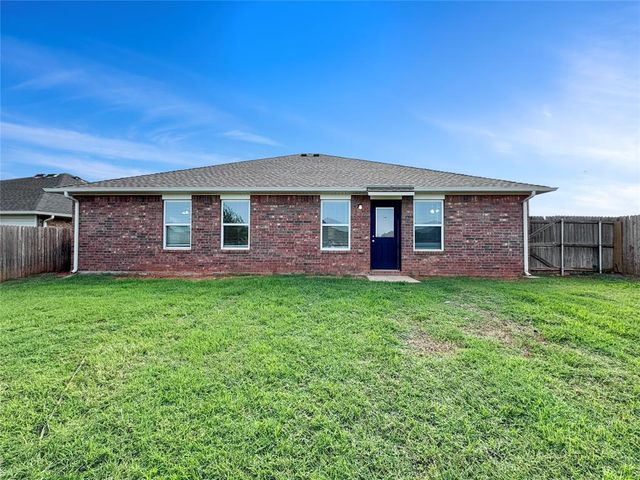 2717 Sugar Pine Drive, Yukon, OK 73099