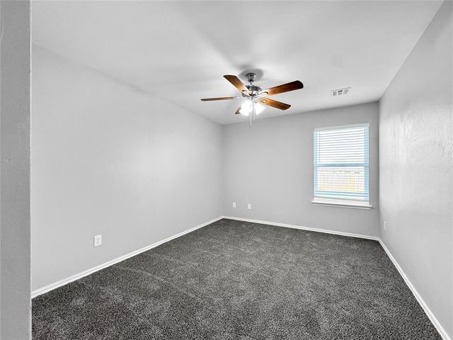 2717 Sugar Pine Drive, Yukon, OK 73099