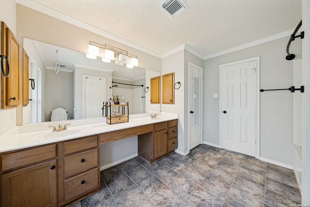 1919 Rialto Way, San Antonio, TX 78230
