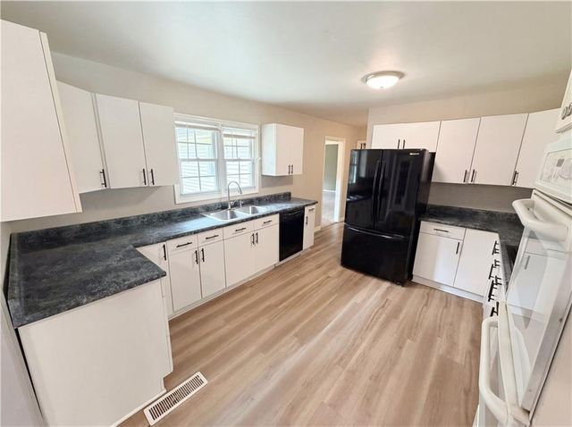 1670 Wildwood Road, Marietta, GA 30062