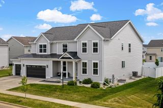 2521 Red Bud Lane, Sun Prairie, WI 53590