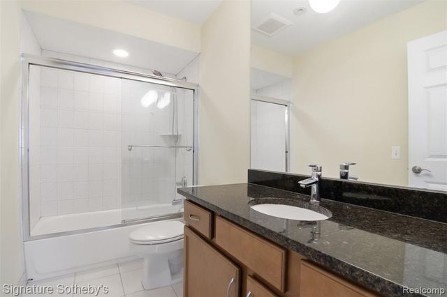 1115 N Old Woodward Avenue 66, Birmingham, MI 48009