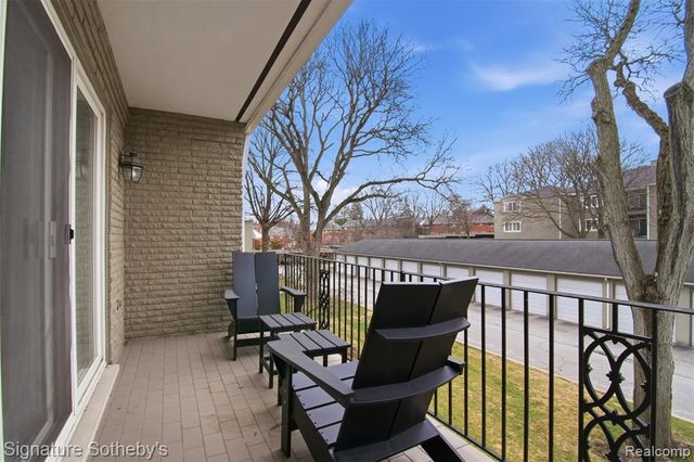 1115 N Old Woodward Avenue 66, Birmingham, MI 48009