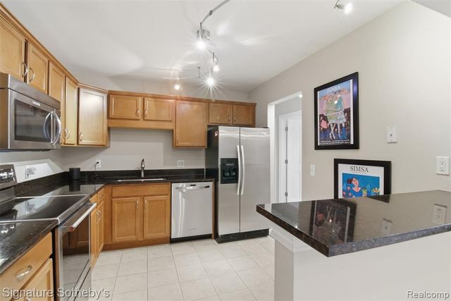 1115 N Old Woodward Avenue 66, Birmingham, MI 48009