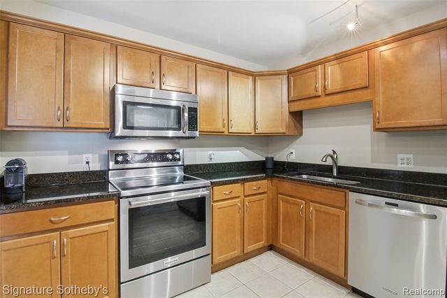 1115 N Old Woodward Avenue 66, Birmingham, MI 48009