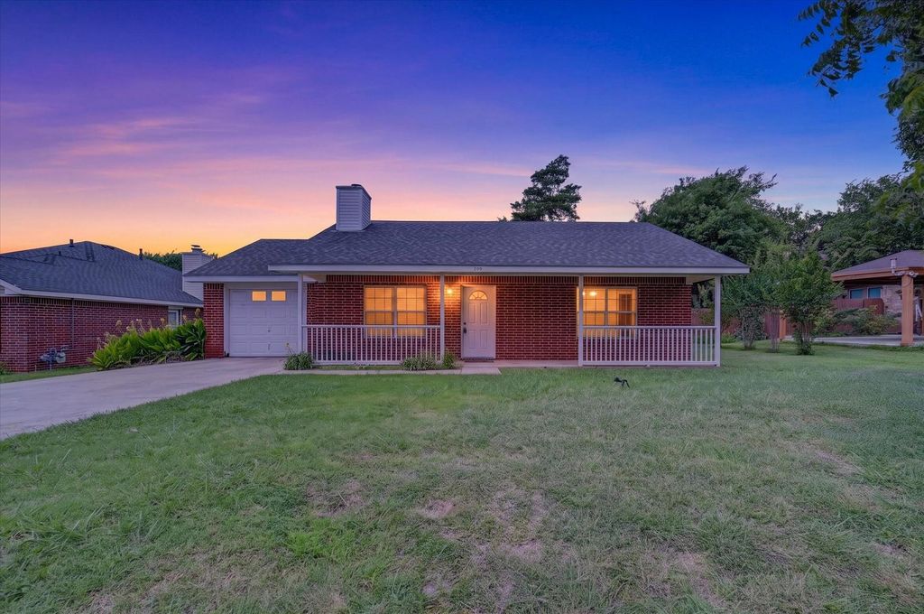 209 Pafford Street, Justin, TX 76247