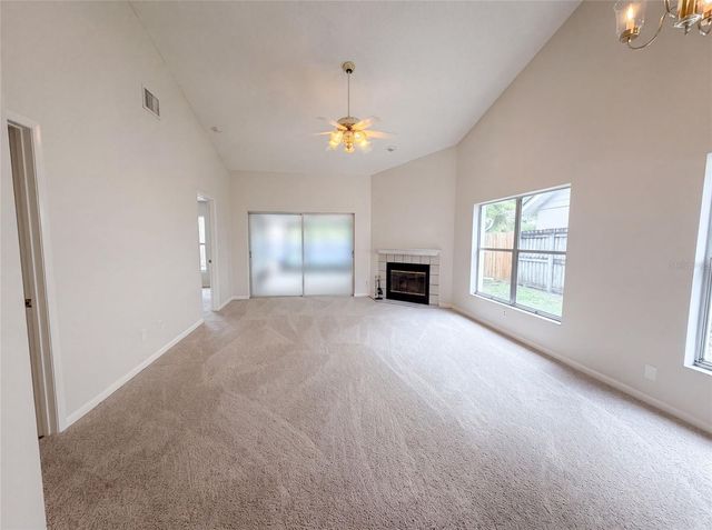 8613 COTTONWAY LANE, Tampa, FL 33635