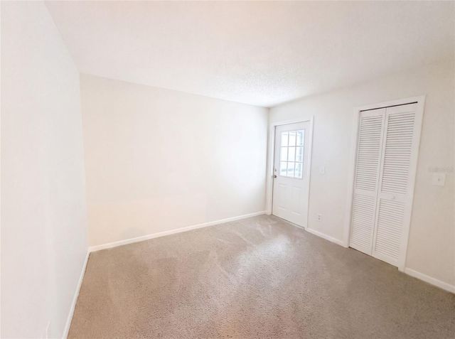 8613 COTTONWAY LANE, Tampa, FL 33635