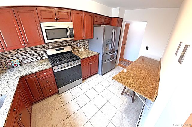9 E Lawrence Park Drive 1, Piermont, NY 10968