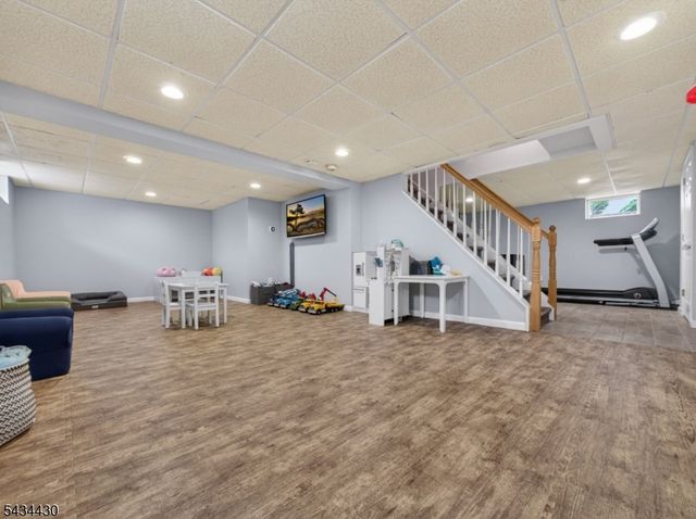 246 Hickory St, Washington Twp., NJ 07676