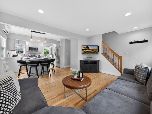 246 Hickory St, Washington Twp., NJ 07676