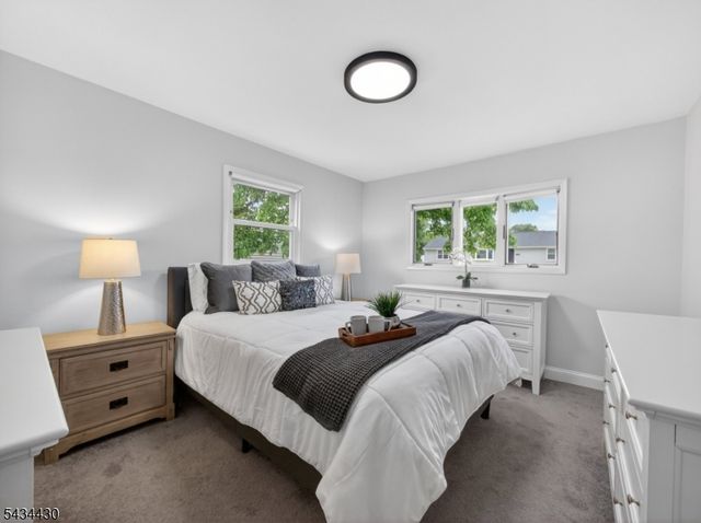 246 Hickory St, Washington Twp., NJ 07676