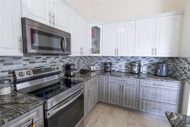 7444 PARADISE COVE PLACE, Lakeland, FL 33810