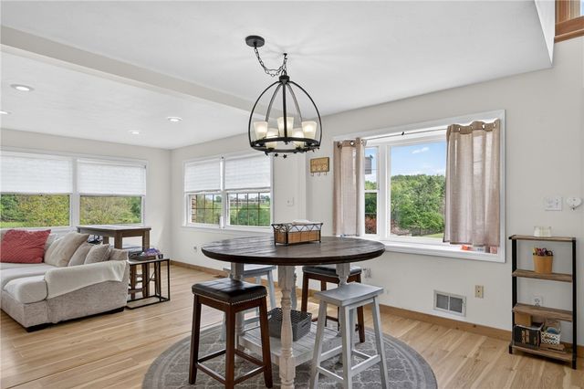 6424 Churchill Rd, Bethel Park, PA 15102