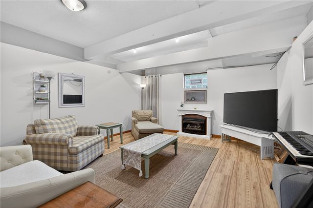 6424 Churchill Rd, Bethel Park, PA 15102