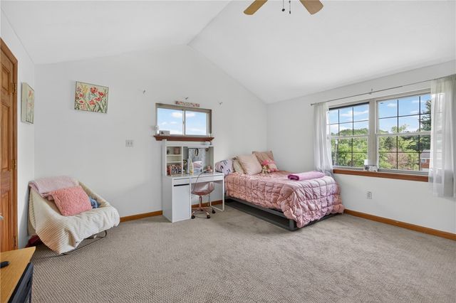 6424 Churchill Rd, Bethel Park, PA 15102