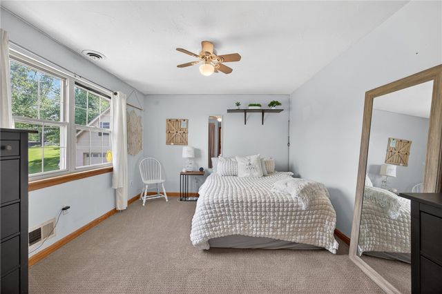 6424 Churchill Rd, Bethel Park, PA 15102