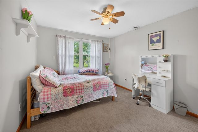 6424 Churchill Rd, Bethel Park, PA 15102