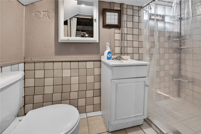 6424 Churchill Rd, Bethel Park, PA 15102