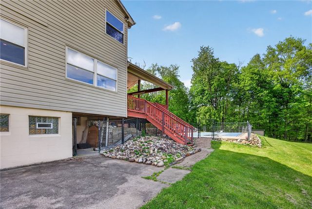 6424 Churchill Rd, Bethel Park, PA 15102