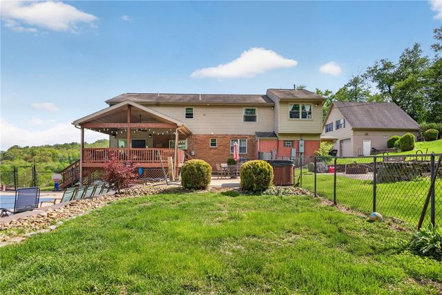 6424 Churchill Rd, Bethel Park, PA 15102