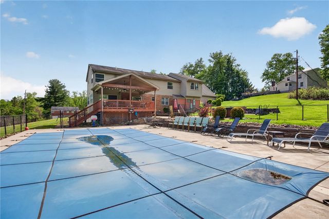 6424 Churchill Rd, Bethel Park, PA 15102