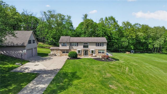 6424 Churchill Rd, Bethel Park, PA 15102
