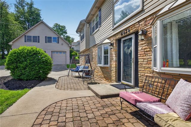 6424 Churchill Rd, Bethel Park, PA 15102
