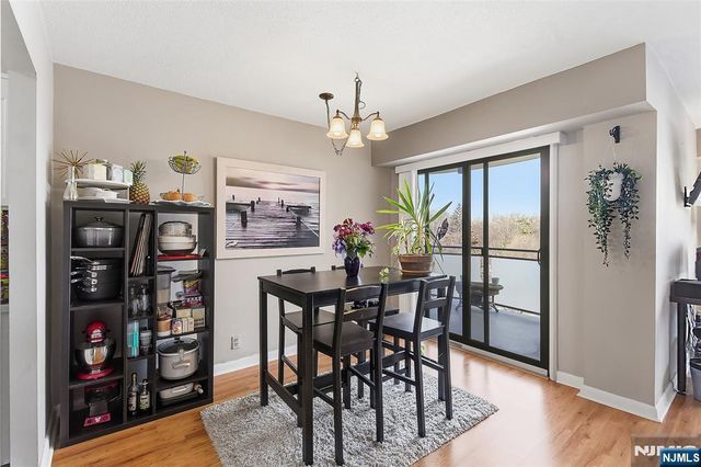 125 Prospect Avenue 8D, Hackensack, NJ 07601