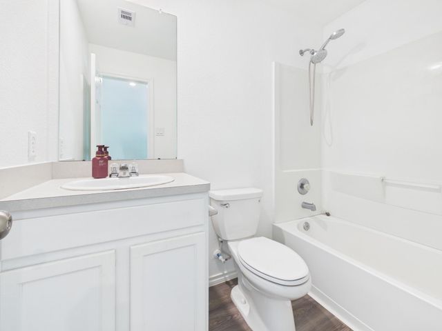 1300 Winding Willow Drive, Pinehurst, TX 77362