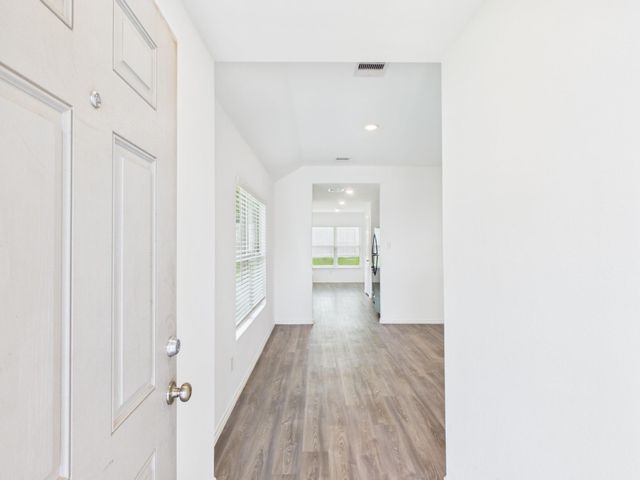 1300 Winding Willow Drive, Pinehurst, TX 77362