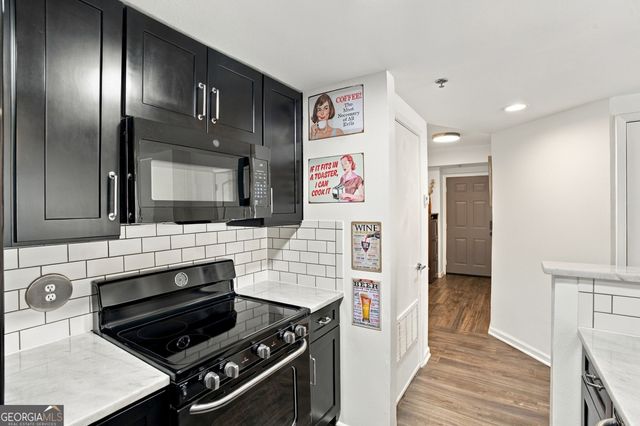 1280 W Peachtree Street NW APT 812, Atlanta, GA 30309