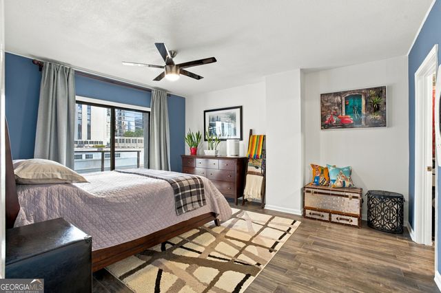 1280 W Peachtree Street NW APT 812, Atlanta, GA 30309