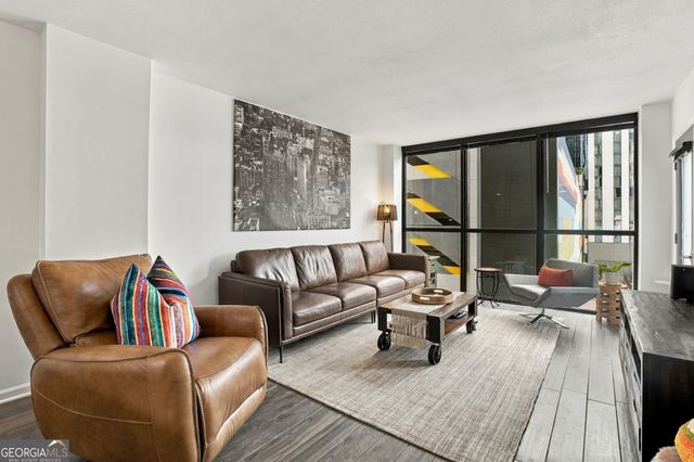 1280 W Peachtree Street NW APT 812, Atlanta, GA 30309