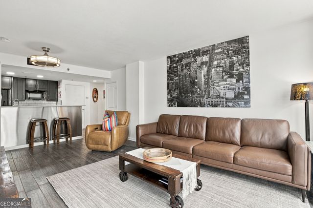 1280 W Peachtree Street NW APT 812, Atlanta, GA 30309