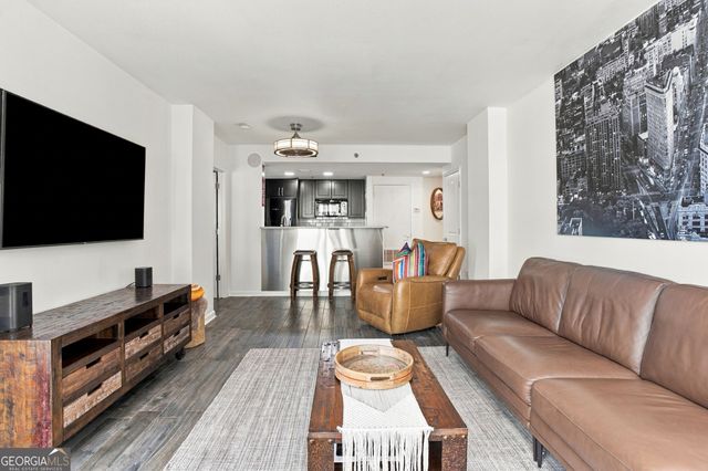 1280 W Peachtree Street NW APT 812, Atlanta, GA 30309