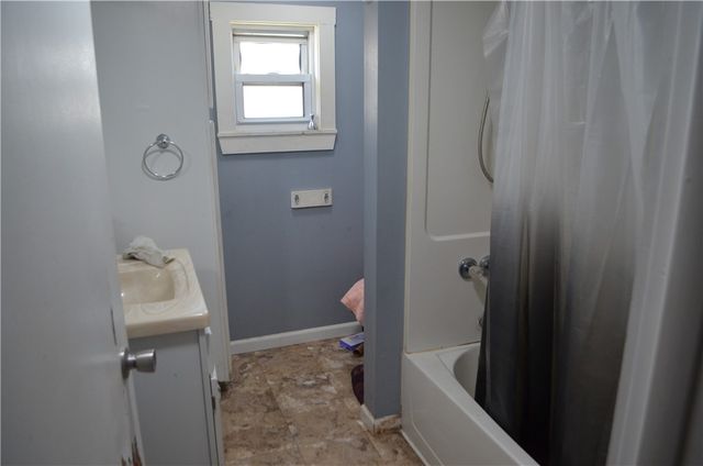 639 Washington Ave, Charleroi Boro, PA 15022